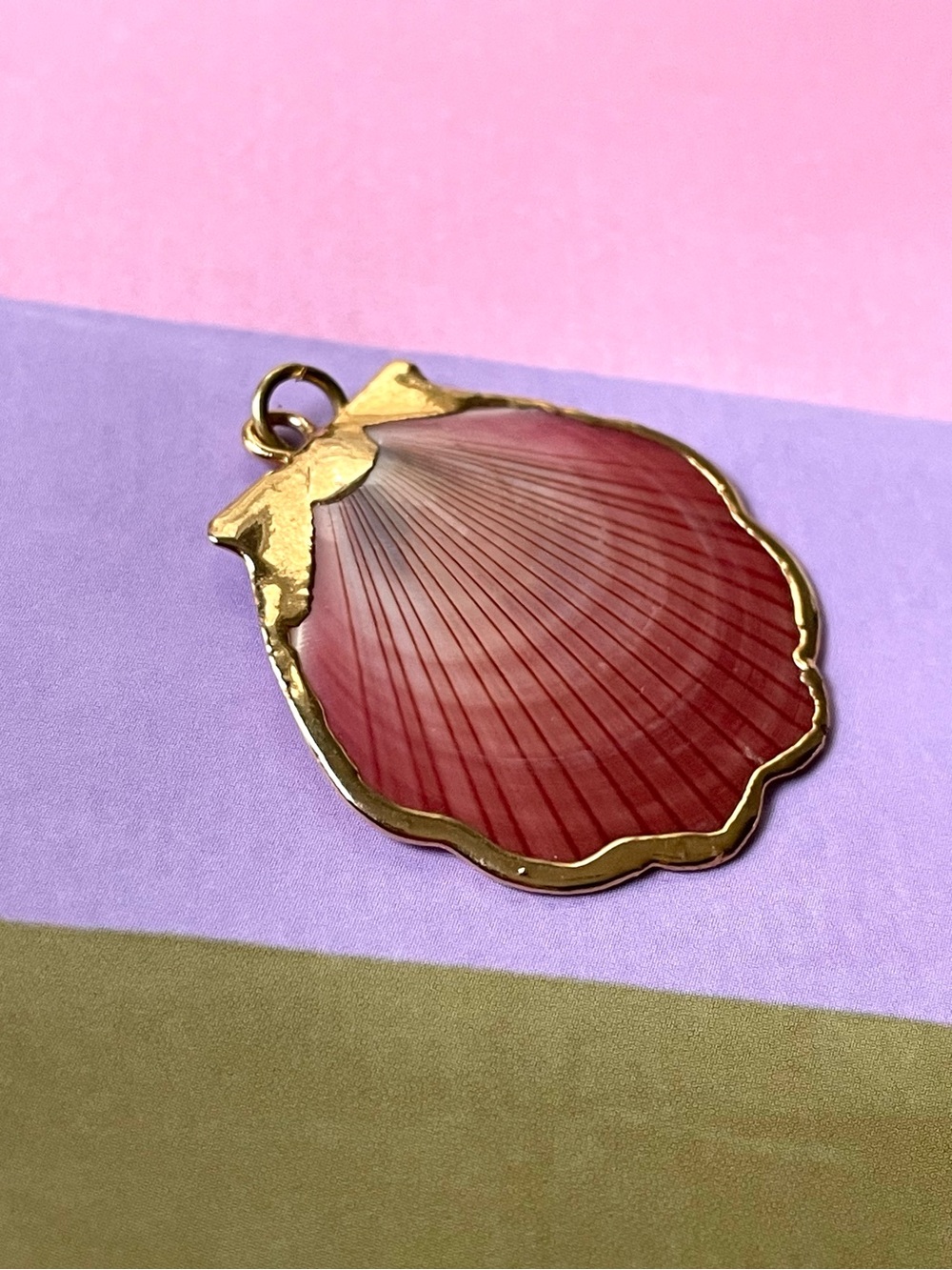Vintage shell pendant w/ goldtone rim summer beach salt life - Picture 4 of 10